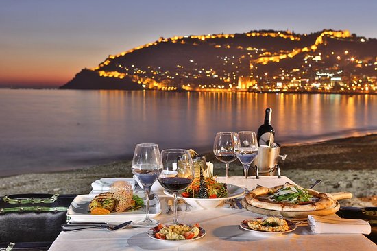 Costs of eating outdoors in Alanya