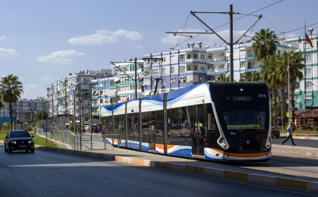 Antalya Gut entwickeltes Transportsystem