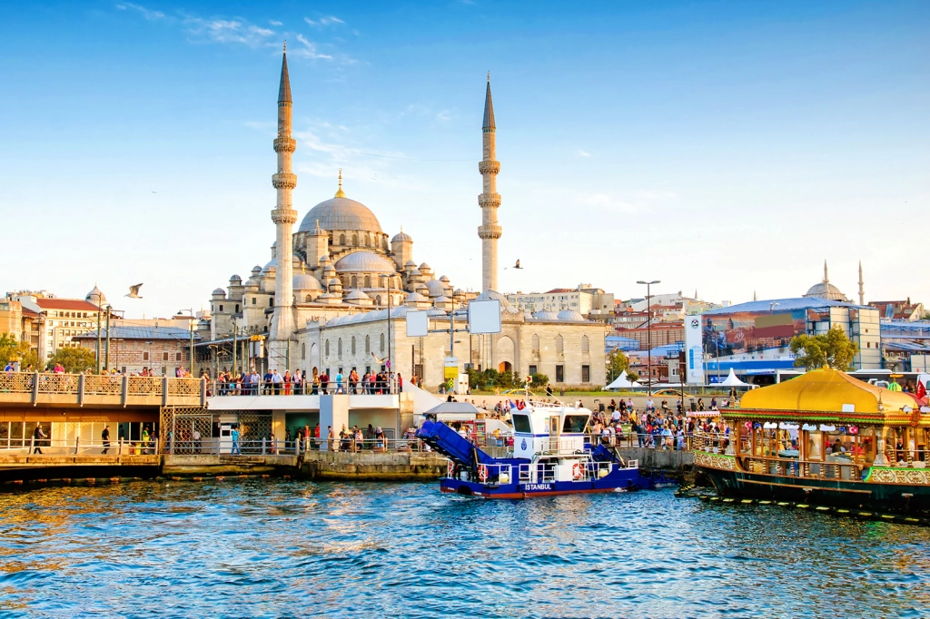 15 کار برتر در بخش آسیایی استانبول در اولین سفر خود